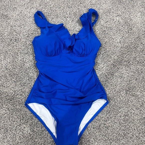 NWOT DKNY Women Ruffle Plunge Underwire Tummy Control One-Piece Swimsuit US 10 - Picture 2 of 10